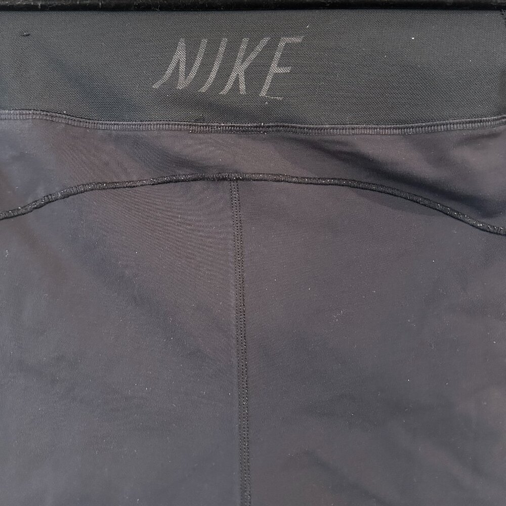 Nike Dri-FIT Black Mesh Panel Running Capri Leggings Size M - Picture 5 of 6